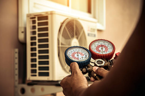 Professional Hvac Installation technician working in Markleville, IN